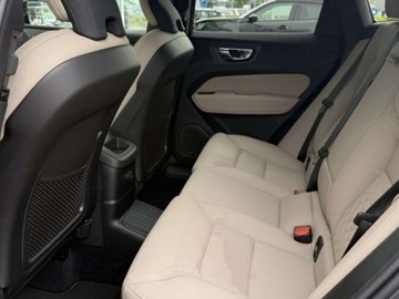 Volvo XC60 II 2026 VOLVO XC60 B5 AWD Plus Dark Suv 2.0 (250KM) 2026, zdjęcie 10