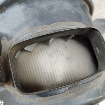 MITSUBISHI PAJERO 1998 POUZDRO FILTRU VZDUCHU