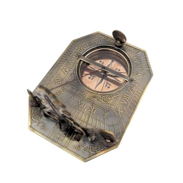 Ретро солнечные часы с компасом