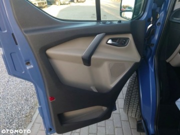 Ford Transit Custom 2013 Ford Transit Custom Ford Transit Custom 300 L2H1 VA Titanium 2.2 Diesel, zdjęcie 12