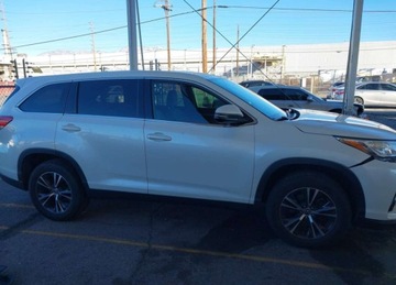 Toyota Highlander II 2019 Toyota Highlander LE, V6, od ubezpieczalni 3.5 Benzyna 295KM, zdjęcie 8