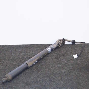 BMW X5 F15 2013 PRAVÁ STRANA TLUMIČ KRYT ZADNÍ KUFRU