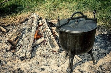 Чугунный охотничий казан эмалированный KingHOFF 10л.
