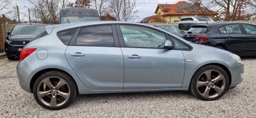 Opel Astra J Hatchback 5d 1.7 CDTI ECOTEC 110KM 2010 Opel Astra J Jeden Właściciel Zarejestrowany, zdjęcie 10