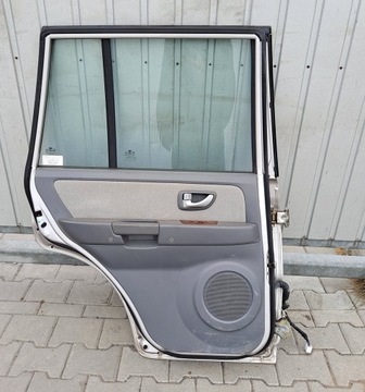 DVEŘE LEVÝ ZADNÍ KPL HYUNDAI TERRACAN YK