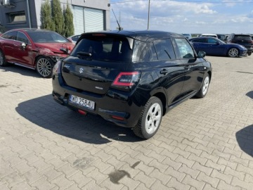Suzuki Swift VI Hatchback Facelifting 1.2 DualJet SHVS 83KM 2024 Suzuki Swift Automat Klimatronik Kamera mHEV
