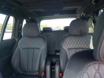 BMW X7 2024 BMW X7 M60i 2024 4.4 Benzyna 523KM, zdjęcie 11
