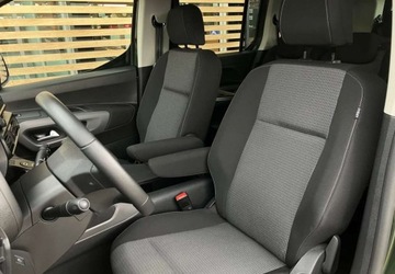 Toyota 2024 Toyota Proace City Verso Toyota Proace City Verso 1.5 D-4D Family 1.5 130KM, zdjęcie 36