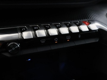 Peugeot 5008 II Crossover 1.5 BlueHDI 130KM 2018 Peugeot 5008 Automat, 7osob, Navi, PDC, Aut.klima, zdjęcie 28