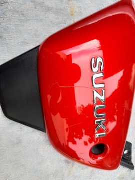 Suzuki Marauder 125 owiewka lewa boczek oryginał