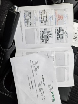 Toyota Auris II Hatchback 5d Facelifting 1.8 Hybrid 136KM 2017 Toyota Auris 1,8 Hybryda 136KM automat kamera, zdjęcie 21