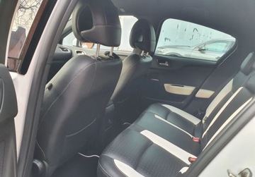 DS 4 I Hatchback Facelifting 2015 (Citroen) 1.2 PureTech 131KM 2015 Citroen DS4 Bezwypadkowy Masaze Nawigacja GetHelp 1.2 Benzyna, zdjęcie 15