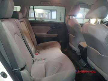 Toyota Highlander III 2023 Toyota Highlander 2023 r.,2,5L HYBRID LE 2.5 Hybryda 243KM, zdjęcie 10