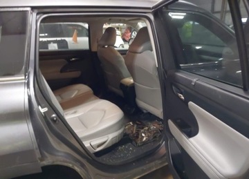 Toyota Highlander III 2021 Toyota Highlander XLE, V6, od ubezpieczalni 3.5 Benzyna 295KM, zdjęcie 9