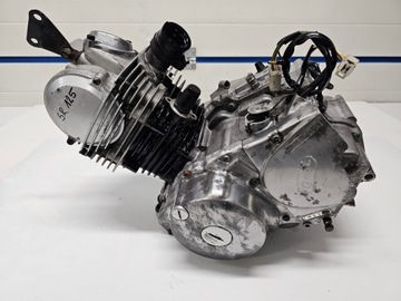 Двигатель Yamaha SR 125, полный и функциональный.