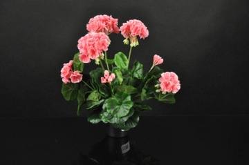 Искусственная лососевая герань в горшке