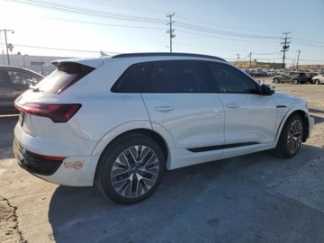 Audi Q8 2024 Audi Q8 E-Tron Premium Plus 2024 Elektryczny 355KM, zdjęcie 3