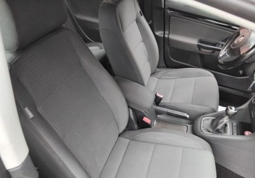 Volkswagen Golf VI Variant 1.6 TDI-CR DPF BlueMotion 105KM 2010 Volkswagen Golf 1,6 Tdi Alufelgi Klimatronik Po oplatach z Niemiec, zdjęcie 10