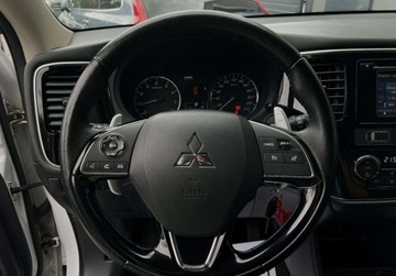 Mitsubishi Outlander III SUV Facelifting 2015 2.0 MIVEC 150KM 2016 Mitsubishi Outlander 2.0 4X4 AUTOMAT GWARANCJA bezwypadkowy 2.0, zdjęcie 21