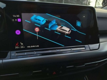 Volkswagen Golf VIII Alltrack 2.0 TDI 200KM 2022 Volkswagen Golf Alltr. 4Mot. ASO 2.0TSI 200KM bezwypadkowy pakiety panoram, zdjęcie 24