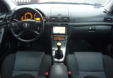 Toyota Avensis II Sedan 2.0 D-4D 126KM 2008 Toyota Avensis Toyota Avensis II Salon PL 2.0 Diesel 126KM, zdjęcie 14