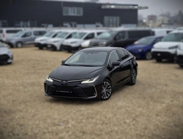Toyota Corolla XII Sedan Facelifting 1.8 Hybrid 140KM 2023 Toyota Corolla Corolla 1.8 Hybrid StyleGwarancjaSalon Polska drugi komplet