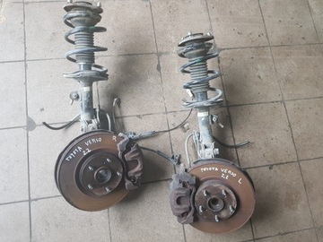 COROLLA II VERSO 2,2 POMPA WSPOMAGANIA == KALISZ ==