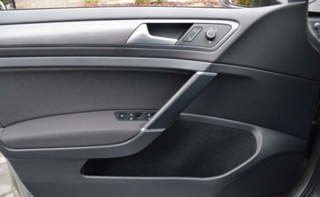 Volkswagen Golf VII e-Golf Facelifting Electro 136KM 2018 Volkswagen Golf 136 KM FULL LED Nawigacja Serwisowany Zarejestrowany 136KM, zdjęcie 17