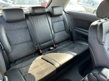 Audi A3 8P Hatchback 3d 3.2 VR6 250KM 2005 Audi A3 3-drzwiowe A3 3.2 VR6 DSG Quattro, zdjęcie 22
