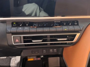 Toyota Camry IX 2026 Executive 2.5 Hybrid Dynamic Force 231KM | Kamera 360!, zdjęcie 4