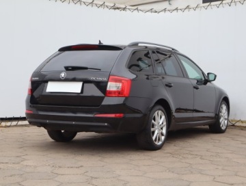 Skoda Octavia III Kombi 2.0 TDI CR DPF 150KM 2014 Skoda Octavia 2.0 TDI, Salon Polska, Navi, Xenon, zdjęcie 4