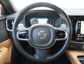 Volvo V90 II Kombi 2.0 T4 190KM 2018 Volvo V90 T4, Salon Polska, Serwis ASO, Automat, zdjęcie 15