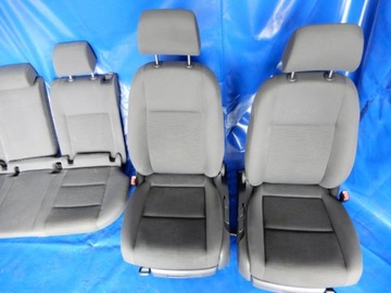 KOMPLET SEDADLA + POHOVKA VW GOLF V 5D