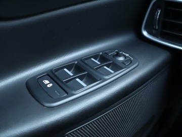 Jaguar XE Sedan 2.0 i4 180KM 2018 Jaguar XE 20d, 177 KM, Automat, Skóra, Navi, zdjęcie 15