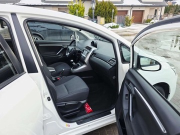 Toyota Verso Minivan Facelifting 1.6 D-4D 112KM 2014 Toyota Verso ___Premium___1.6 D-4D 112KM___LED Navi Kamera Panorama___ 1.6, zdjęcie 7