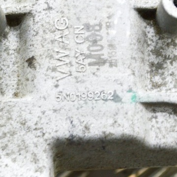5N0199262L ULOŽENÍ MOTORU PRAVÁ VW TIGUAN 5N