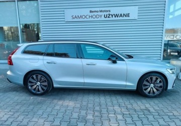 Volvo V60 II  2024 Volvo V60 2.0 398KM T6 AWD Plug-in Hybrid BLIS Kamera360 HarmanKardon ASO, zdjęcie 6