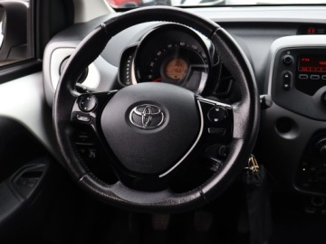 Toyota Aygo II Hatchback 3d Facelifting 1.0 VVT-i 72KM 2020 Toyota Aygo 1.0 VVT-i, Salon Polska, GAZ, VAT 23%, zdjęcie 14