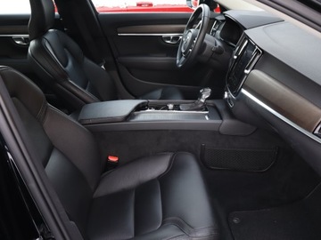Volvo V90 II Kombi 2.0 D4 190KM 2018 Volvo V90 Cross Country D4 2.0 AWD, Serwis ASO, zdjęcie 8
