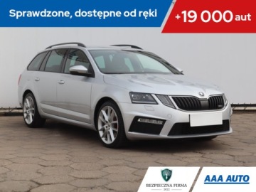 Skoda Octavia III RS Kombi Facelifting 2.0 TDI 184KM 2017 Skoda Octavia RS 2.0 TDI, 181 KM, Navi, Klima