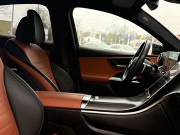 Mercedes GLC C254/X254 SUV 2.0 200 MHEV 204KM 2024 Mercedes-Benz GLC 4Matic Coupe rej 2025 AMG Line Night Digital Light salon, zdjęcie 13