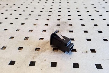 PŘÍDAVNÉ SPONA MULTIMEDIA (AUX/USB) VW SCIROCCO (137, 138) 5M0035724 2.0L