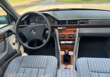 Mercedes W124 Kombi 3.0 D 109KM 1992 Mercedes-Benz W124 (1984-1993) 3.0 Diesel 110KM, zdjęcie 13