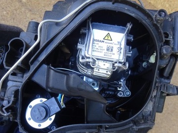 AUDI TT 8J FACELIFT 10-14 SVĚTLO PRAVÁ PŘEDNÍ XENON LED 8J0941004AK