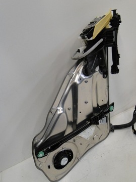 MERCEDES E TŘÍDA 212 W212 FACELIFT VLOŽKA DVEŘE ZADNÍ PRAVÉ