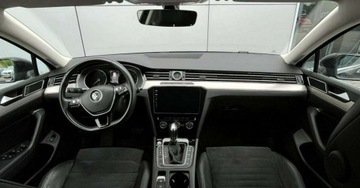 Volkswagen Passat B8 Variant 2.0 TDI BlueMotion SCR 190KM 2019 Volkswagen Passat 4-Motion Automat Navi Parktronic Kamera Alcantara, zdjęcie 17