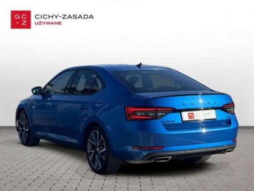 Skoda Superb III Liftback Facelifting 2.0 TSI 280KM 2021 Skoda Superb 2.0 TSI 280KM 4x4 DSG Sportline DCC Virtual Canton LED Matrix, zdjęcie 2