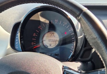 Toyota Aygo II Hatchback 5d 1.0 VVT-i 69KM 2016 Toyota Aygo 1,0 Ben Klima 69 km Benzyna 69KM, zdjęcie 16