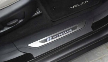 Land Rover Range Rover Velar SUV 2.0 Si4 300KM 2017 Land Rover Range Rover Velar Land Rover Range Rover Velar R-Dynamic SE Fak, zdjęcie 22