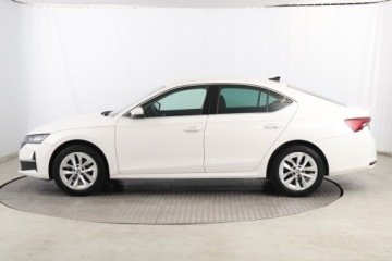 Skoda Octavia IV Liftback 1.5 TSI EVO 150KM 2024 Skoda Octavia 1.5 TSI e-tec, Salon Polska, zdjęcie 2